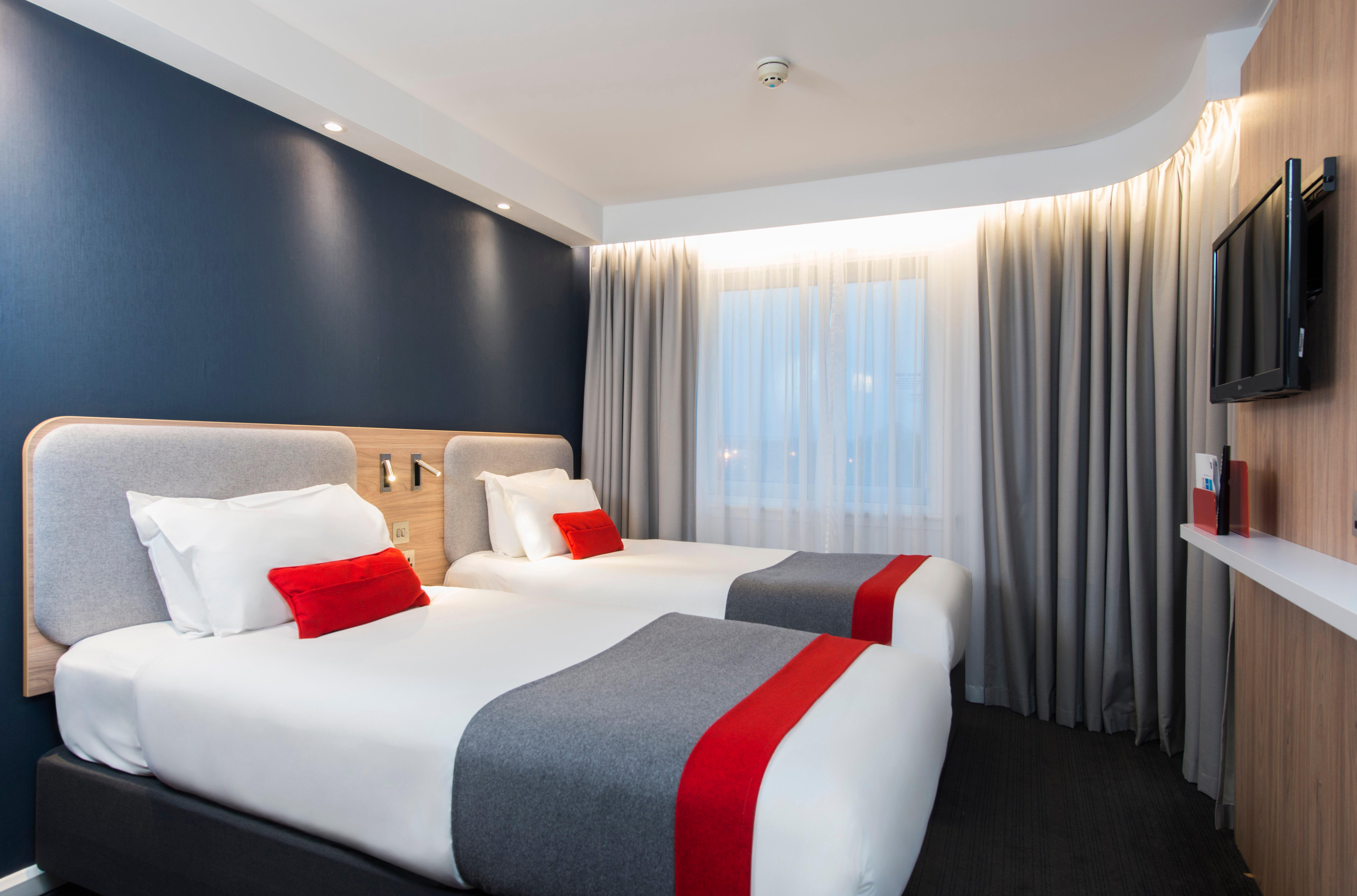 Holiday Inn Express Milton Keynes, An Ihg Hotel Luaran gambar