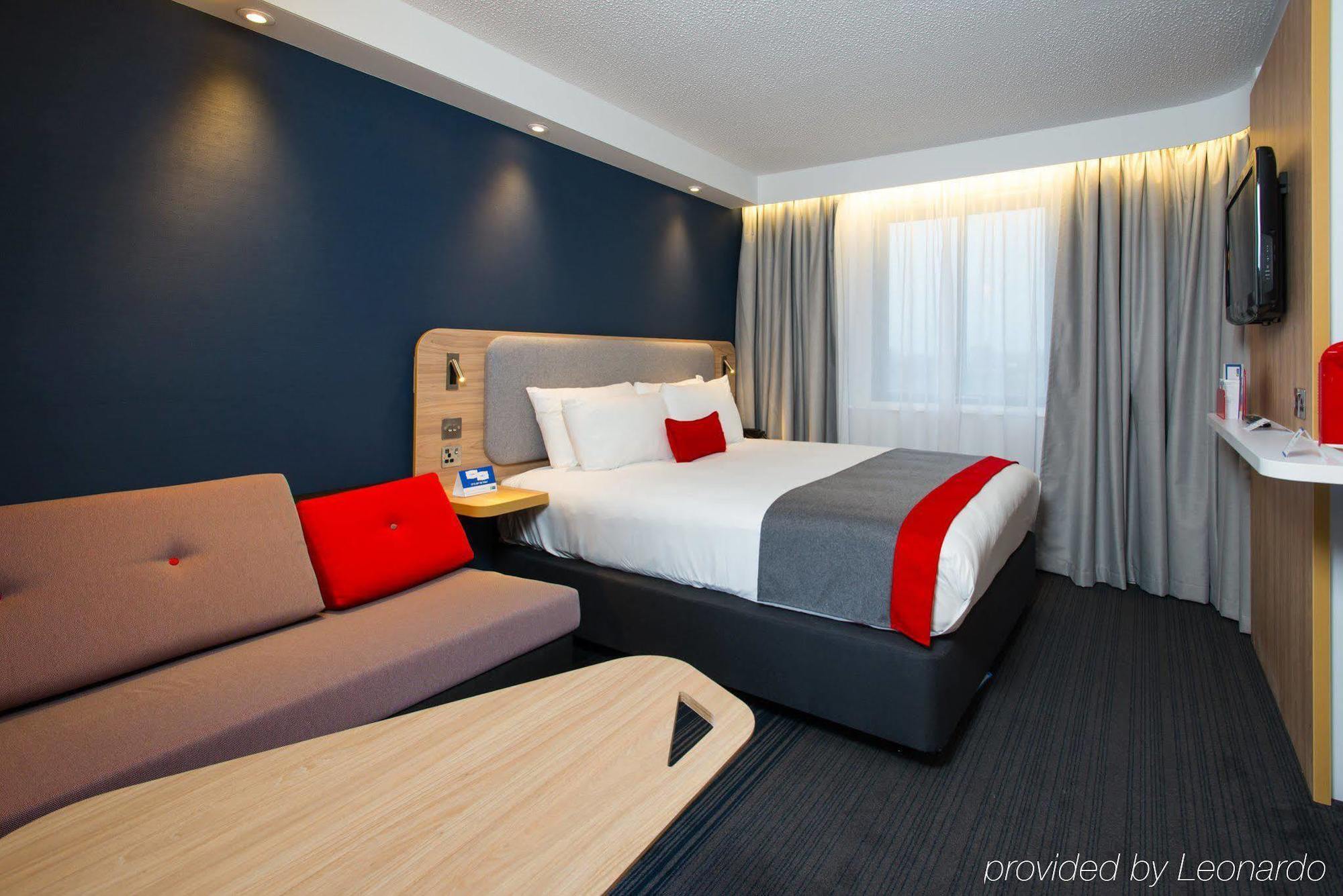 Holiday Inn Express Milton Keynes, An Ihg Hotel Luaran gambar